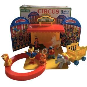 In Box Vintage 1993 TYCO Sesame Street Circus Playset 11 Piece Figurine Set